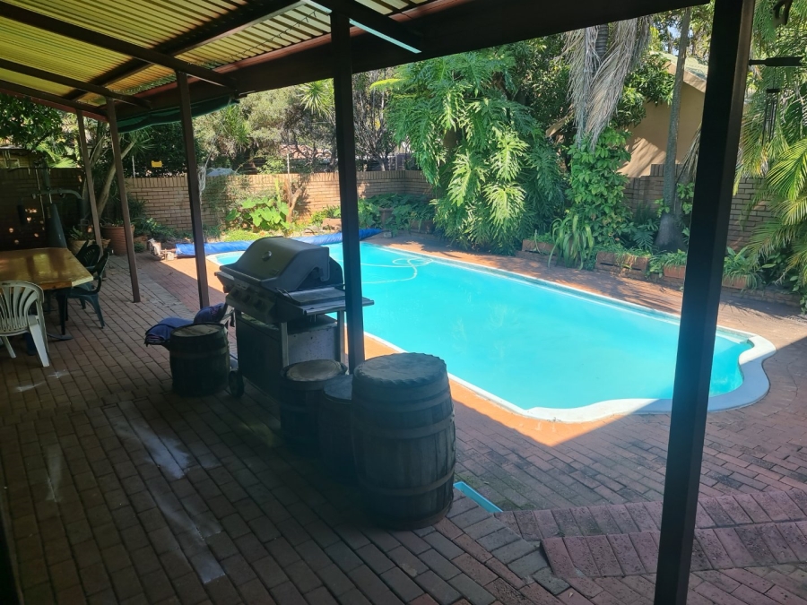4 Bedroom Property for Sale in Safari Gardens North West